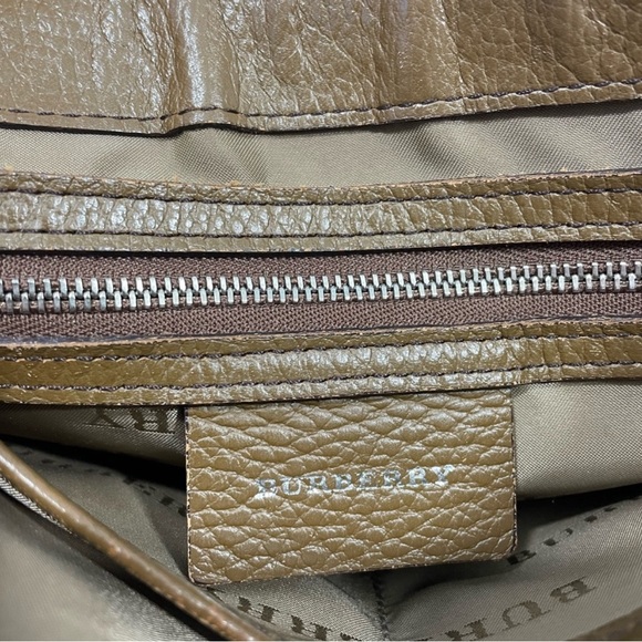 Authentic, Burberry Shoulder/Crossbody with COA (certificate of authentication) - Picture 6 of 15